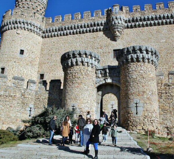 Castillo Manzanares el Real en la Sierra de Madrid