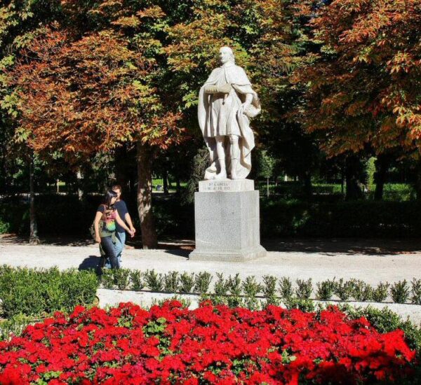 Paseo de la Estatuas en el parque del Retiro de Madrid
