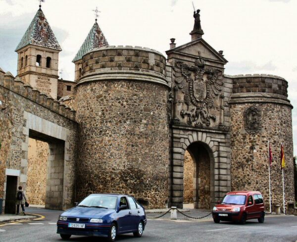 Puerta Bisagra en Toledo