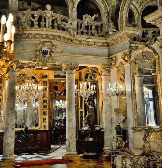 Sala balowa w muzeum Cerralbo w Madrycie