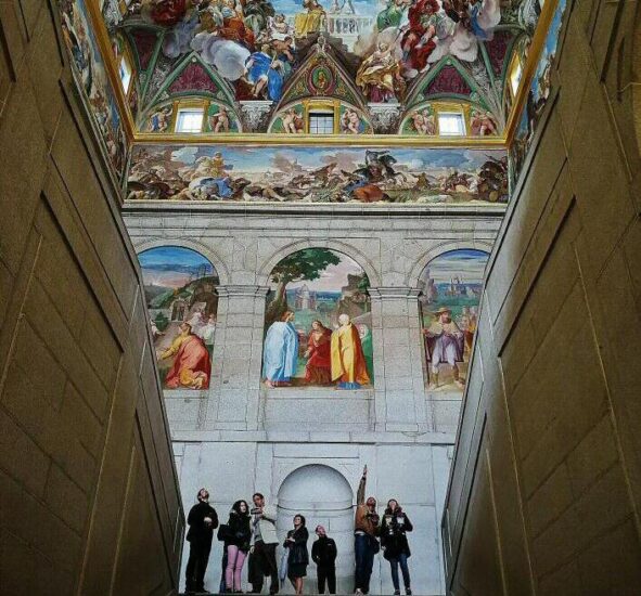 Escalera del claustro del monasterio de El Escorial