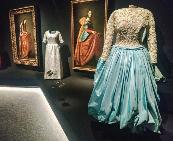 Exposición Balenciaga y la pintura española en museo Thyssen-Bornemisza de Madrid