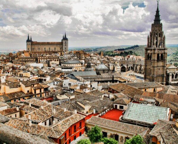 Vistas panorámica de Toledo desde la iglesia de los Jesuitas