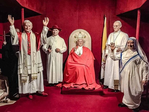 Los Papas en el museo de Cera de Madrid