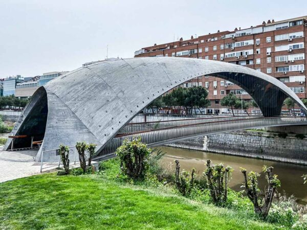 Puentes Gemelos en parque Madrid Río