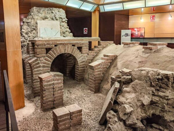 Restos arqueológicos de termas romanas en Toledo